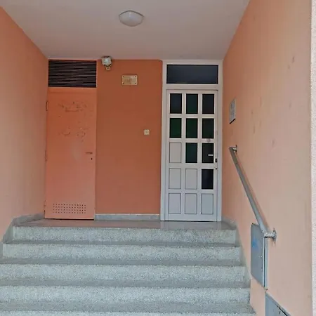 Lejlighed Silent With A Little Balcony Split